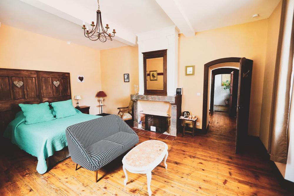 L'Ancienne Poste Appartement Villefranche-de-Conflent Buitenkant foto